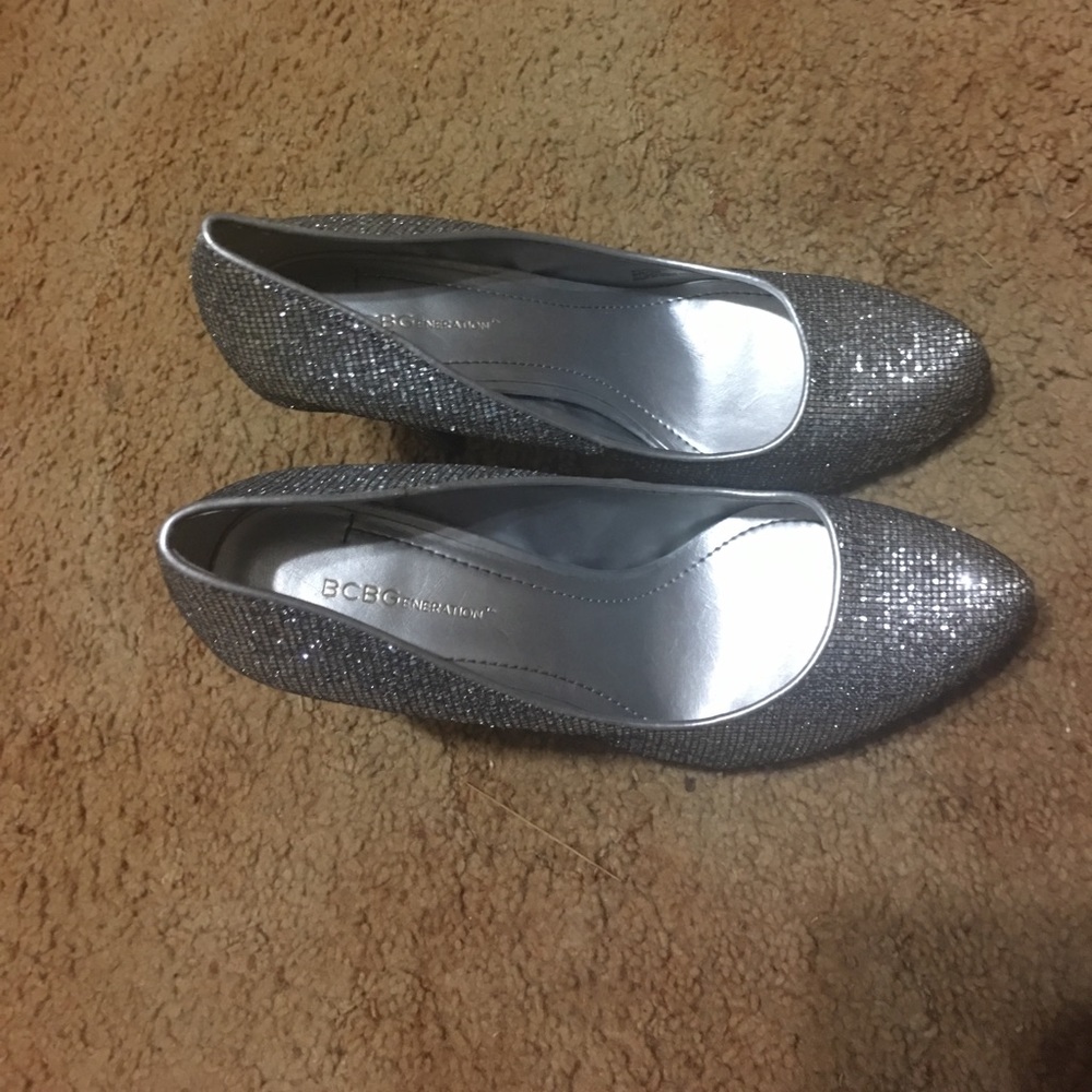 Shoes - Picture 2 of 5